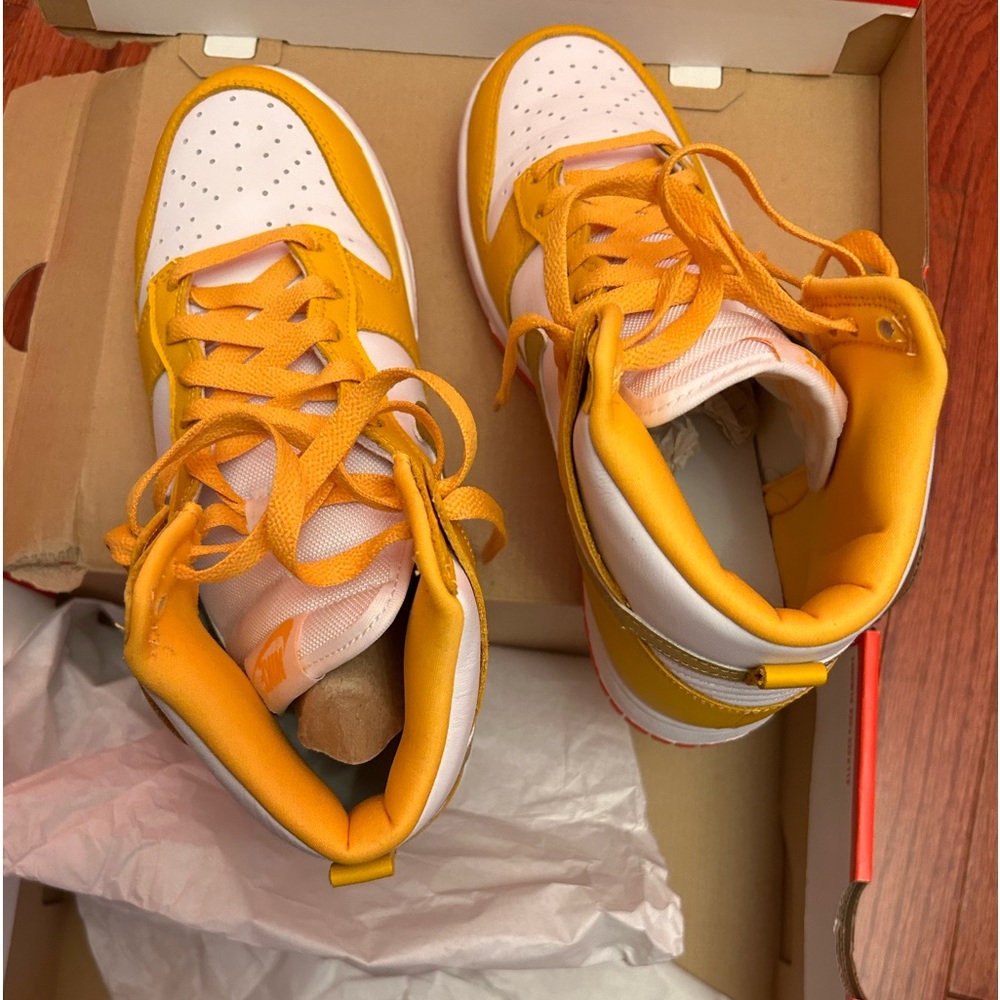 Nike Dunks